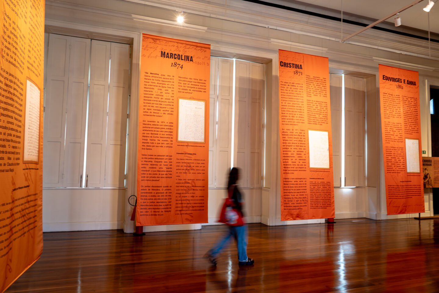 Painéis da exposição Senhora Liberdade no Arquivo Nacional